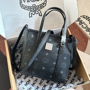 MCM mini basket AREN VISETOS zip-around shopping bag